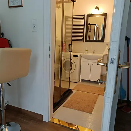 Apartment Sunshine Flat At The Blaha