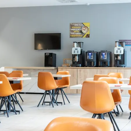 威尔第大酒店****高级