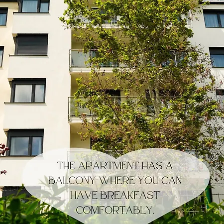 Matyas Corner Square Ii Апартаменты *