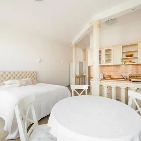 Apartment Classical Studio