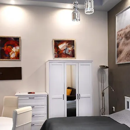 Apartment Opera *
