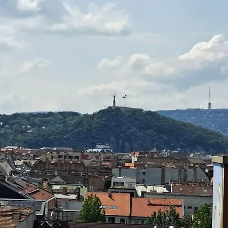 Bb Panorama Apartman *