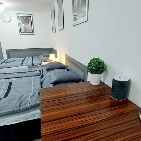 Apartment Basilica Centrum *