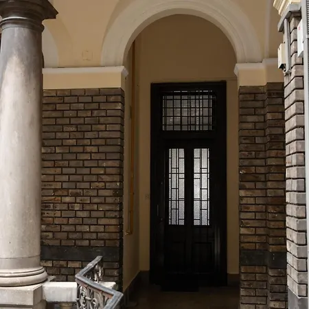 Balcony Apartment *