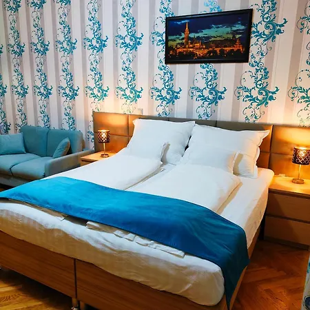 King * Budapešť