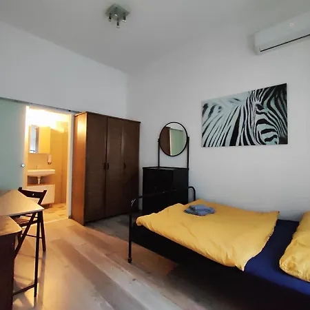 Guest house Charmhub Budapest: Your Stylish Sanctuary In The Heart Of The *