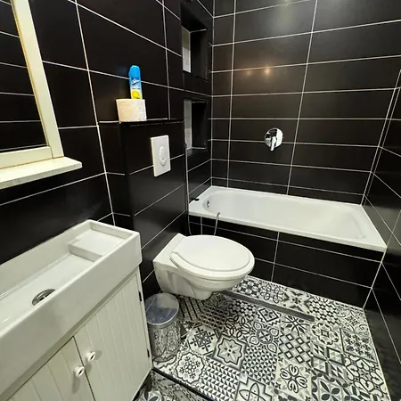 4 You Apartment *