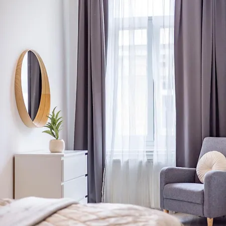 Super Cozy Next To The Eye Apartmán