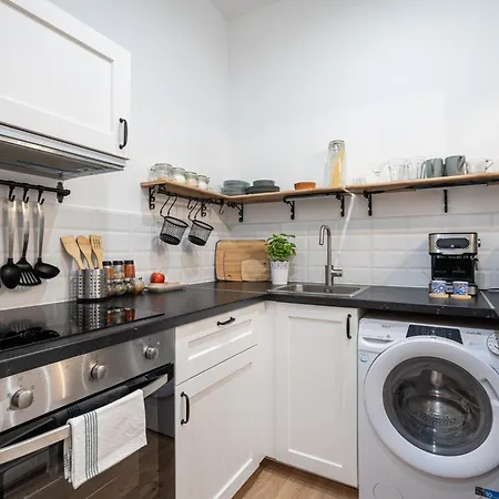 Mira Apartment