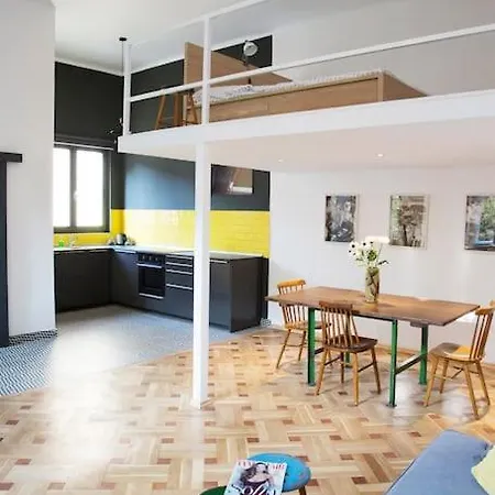 Atelier 7 / Stylish, Bright, Quiet * Budapest
