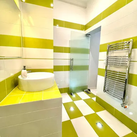 Amazing Swedish 3 In The Center Apartment *