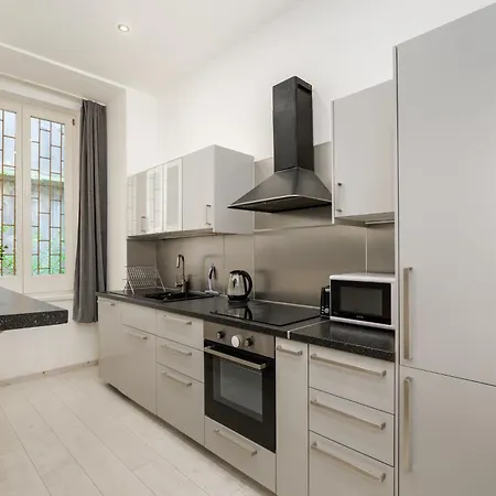 Cosy Home-apartment In Liszt Ferenc Apartment Budapest