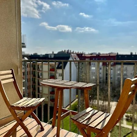 Apartment Break - Private Garage, Ac, Balcony Budapest