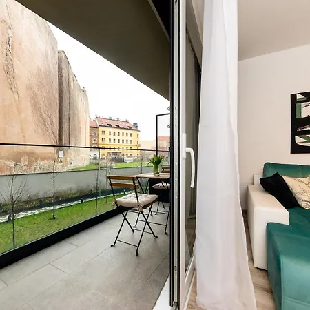 Apartment Erkel 18 *