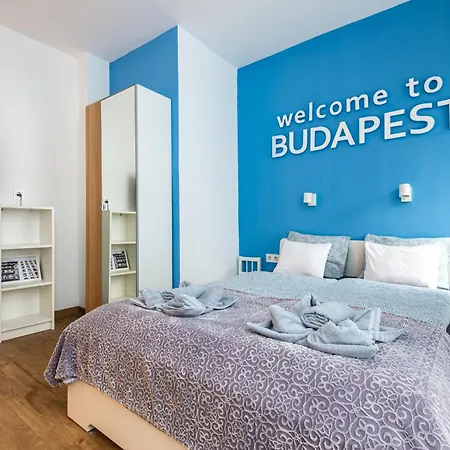 New York Palace Flats Apartment Budapest