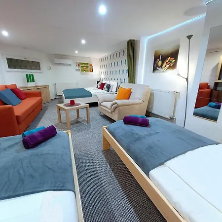 Apartment Downtown Acacia Str
