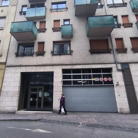 Apartment Spring House With Free Private Parking