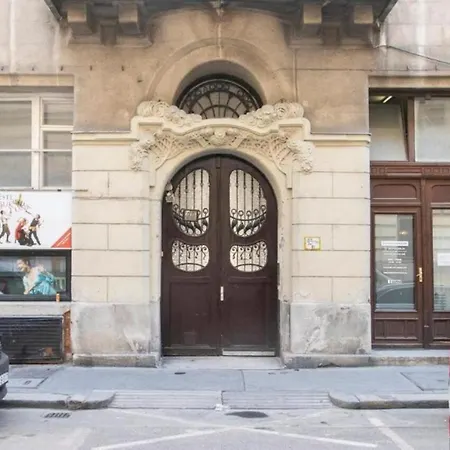 Revay Apartment