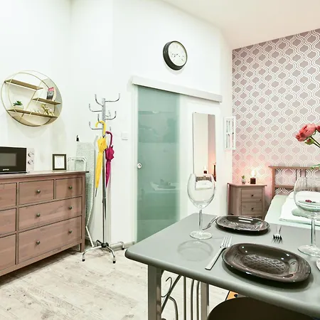 Peaceful Soho Apartment *