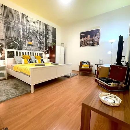 Big Cosy Near The Famous Westend City Center