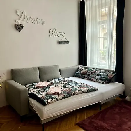 Jasmine's Apartment *