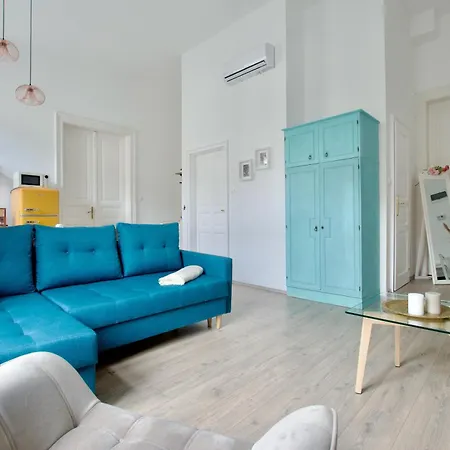 By Hi5 Apartments- Erzsebet 44 Apartment