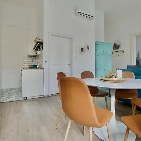 By Hi5 Apartments- Erzsebet 44 Budapešť