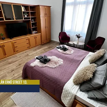 Little Americas Alaska Apartment *