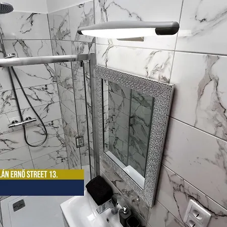 Little Americas Alaska Apartment Budapest