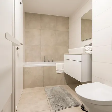 Apartment Swu Opera *
