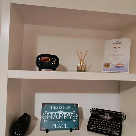 Hi!5 Spacious Palotanegyed Apartment Budapest