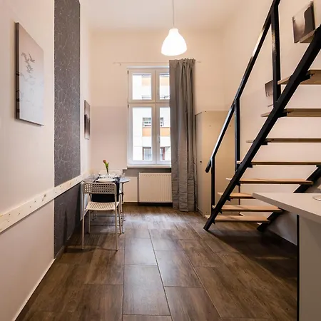 Bp Stylish Flats Apartment
