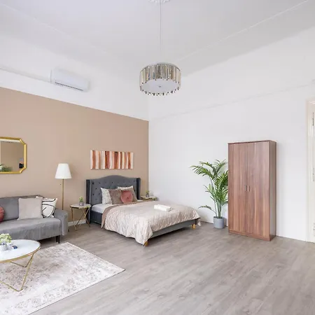 Apartamento Spacious Vintage For 12ppl Budapest