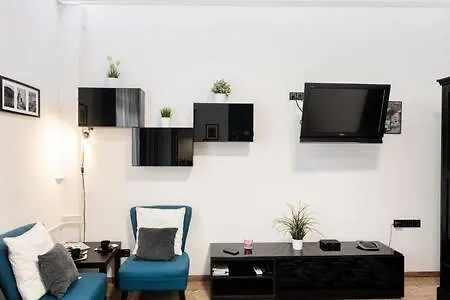 Apartment In The Center