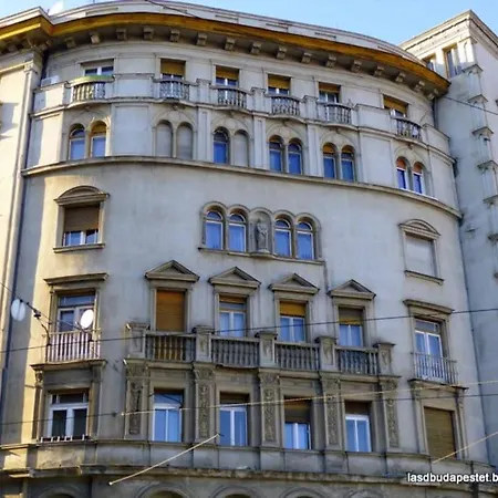 Central Buda Comfort Apartman *