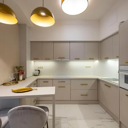 Luxurious W/ A Stunning View To The Basilica *
