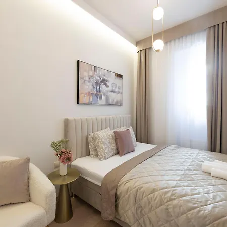 Luxurious W/ A Stunning View To The Basilica Apartment *