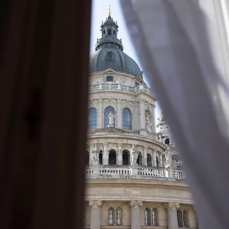 Luxurious W/ A Stunning View To The Basilica Apartment *