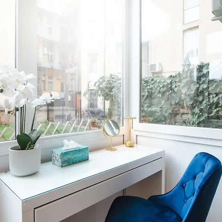 Gr8 Garden - 48sqm - Free Parking *