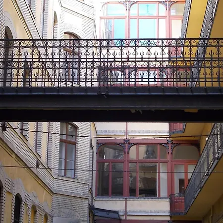 Karikum Small Apartment Budapest