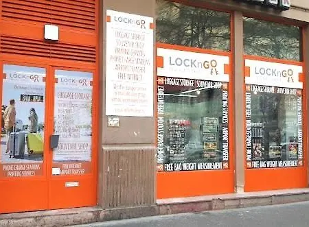 Small Cosy Near The Famous Westend Center Appartamento Budapest