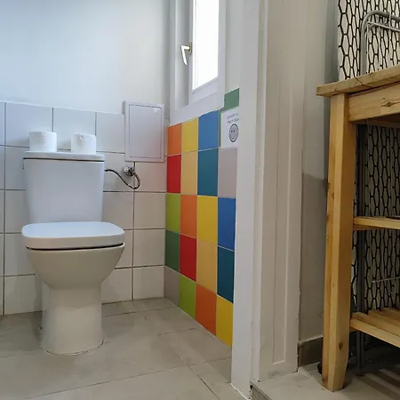 Charmhub Budapest: Your Stylish Sanctuary In The Heart Of The Vendégház *
