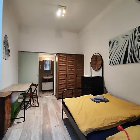 Charmhub Budapest: Your Stylish Sanctuary In The Heart Of The Guest house *