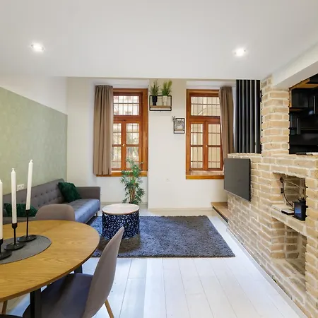 Apartment Cosy Home-apartment In Liszt Ferenc Budapest