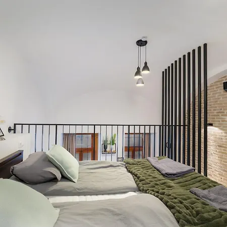 Cosy Home-apartment In Liszt Ferenc Apartment *