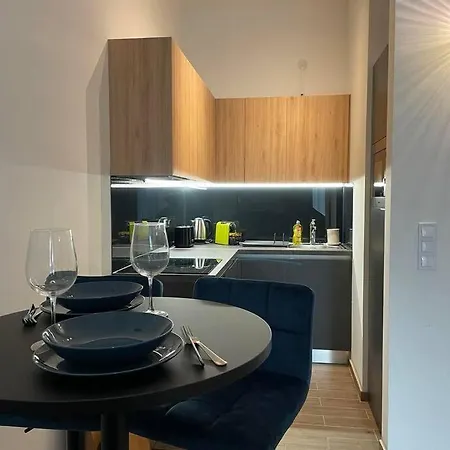 Family In Soho - 002 Apartment