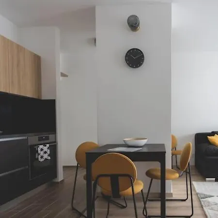 Party District Hideaway In Soho - 305 Apartment