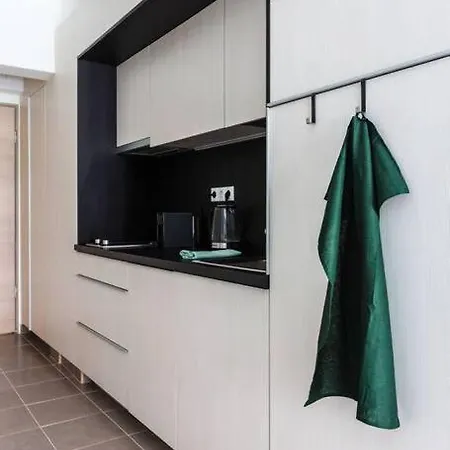 Apartment Garden Oasis Retreat On Corvin Promenade - 012 Budapest