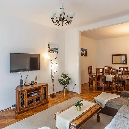 Bright & Spacious Riverside With Balcony Apartment