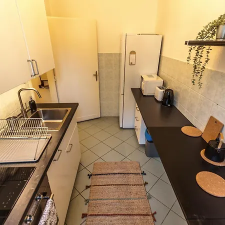 Apartment Bright & Spacious Riverside With Balcony *